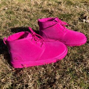 UGG Women's Hot Pink Neumel Chukka Lace Up Suede Shearling Pink Boots BRAND NEW